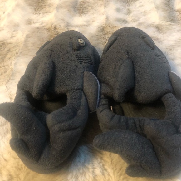 Stride Rite Shark Slippers EUC - Picture 3 of 4